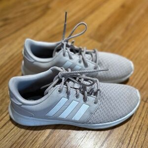 Adidas Cloudfoam Sneakers
